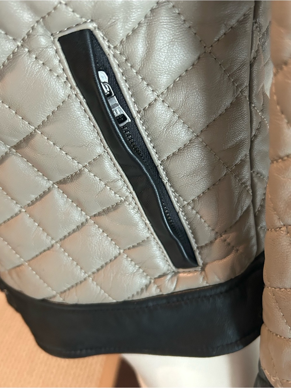 BCBGMAXAZRIA Mossy-Beige Lamb Leather Quilted Moto Jacket, Ladies XS - Picture 4 of 16